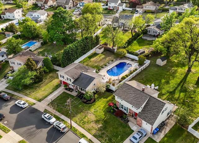 Property at 2409 Arden Rd, Cinnaminson, NJ 08077, 3 beds, 1.5 baths