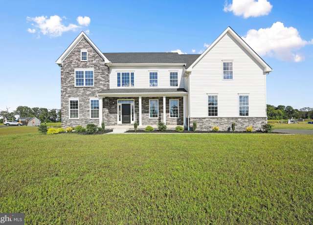 Property at 32 Katie Dr, Pedricktown, NJ 08067, 4 beds, 3.5 baths