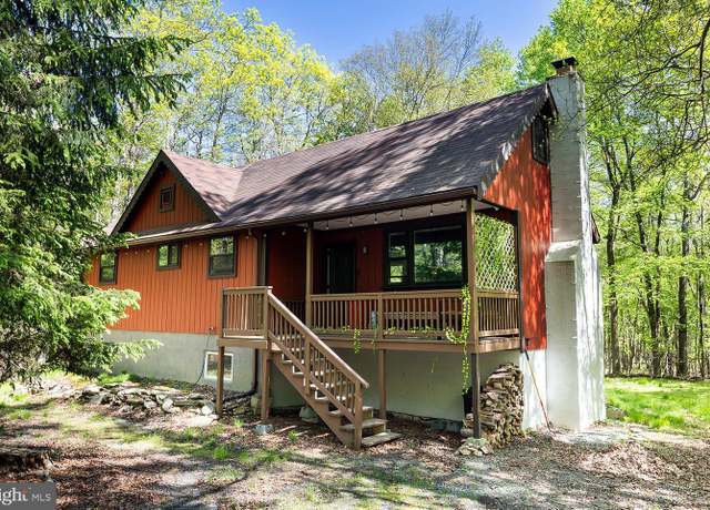 Property at 66 Hunter Ln, Albrightsville, PA 18210, 3 beds, 1 bath