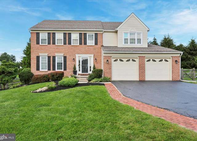 Property at 204 Cardinal Dr, Conshohocken, PA 19428, 4 beds, 2.5 baths