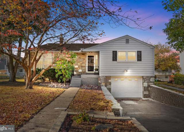 Property at 155 Laurie Ln, Philadelphia, PA 19115, 5 beds, 3 baths