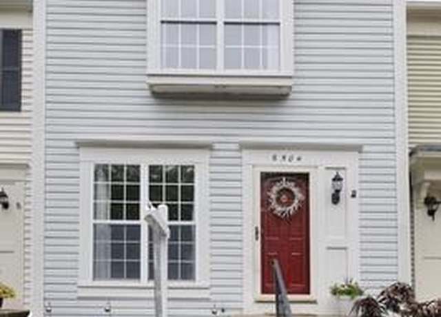Property at 6504 Old Carriage Ln, Alexandria, VA 22315, 3 beds, 1.5 baths