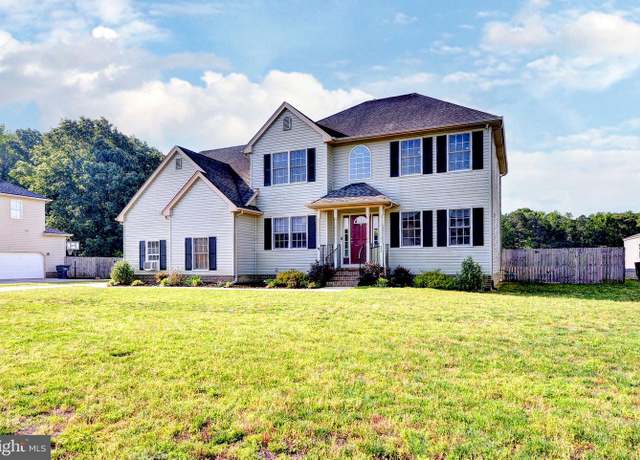 Property at 800 Canteberry Ln, Smithfield, VA 23430, 4 beds, 2.5 baths