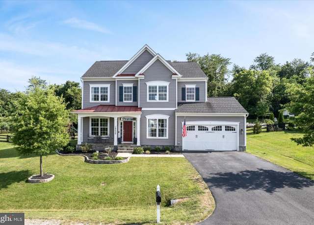 Property at 18420 Presidio Pl, Round Hill, VA 20141, 4 beds, 3.5 baths