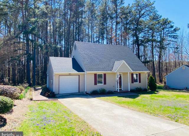 Property at 417 Jeffreys Ln, South Hill, VA 23970, 4 beds, 2 baths