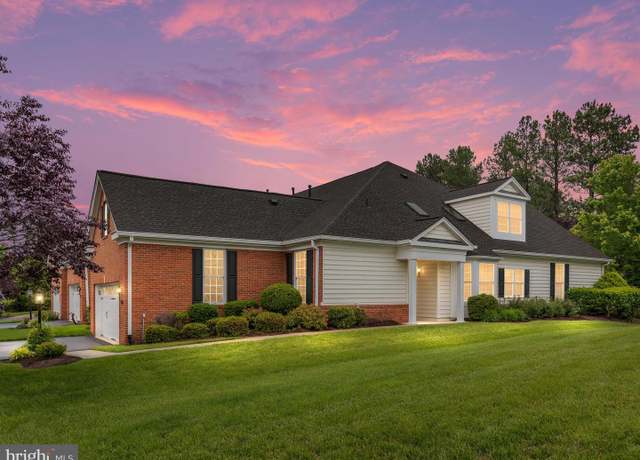 Property at 4861 Palmers Ridge Ct, Haymarket, VA 20169, 3 beds, 3 baths