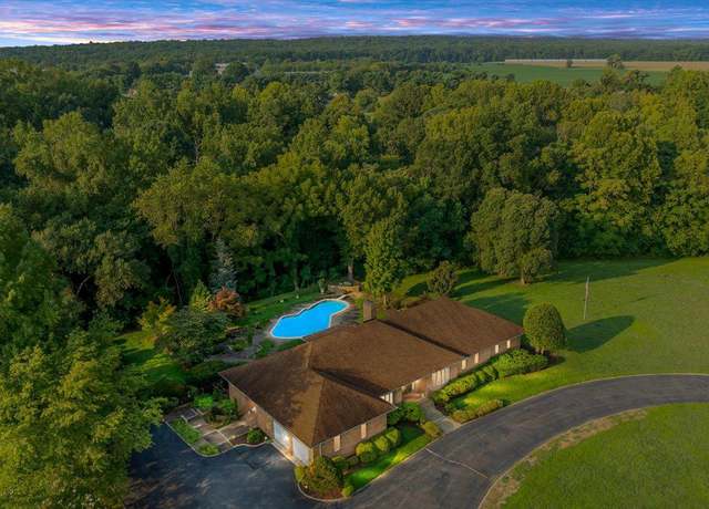 Property at 11225 N Club Dr, Fredericksburg, VA 22408, 5 beds, 4.5 baths