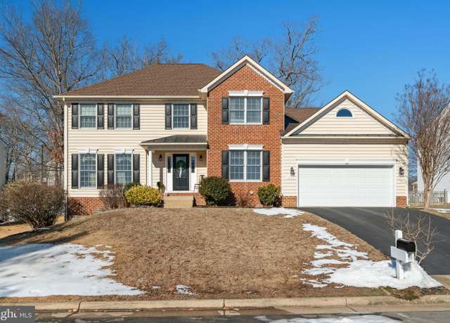 Property at 4215 Amelia Dr, Fredericksburg, VA 22408, 5 beds, 3.5 baths