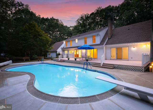 Property at 8100 Battle Trace Ln, Spotsylvania, VA 22553, 3 beds, 4.5 baths