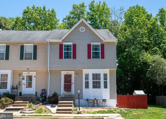Property at 1211 Kings Crest Dr, Stafford, VA 22554, 4 beds, 2.5 baths