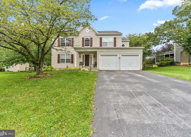 Property at 19703 Portsmouth Dr, Hagerstown, MD 21742, 4 beds, 3.5 baths