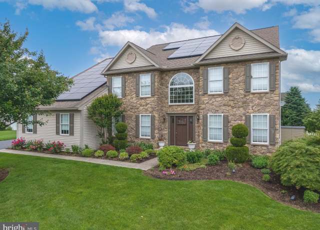 Property at 58 Pacific Ave, Reading, PA 19608, 5 beds, 3.5 baths
