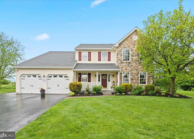 Property at 118 Kings Ct, Chalfont, PA 18914, 4 beds, 2.5 baths