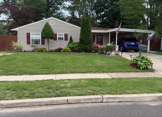 Property at 66 Yellowood Dr, Levittown, PA 19057, 4 beds, 1.5 baths