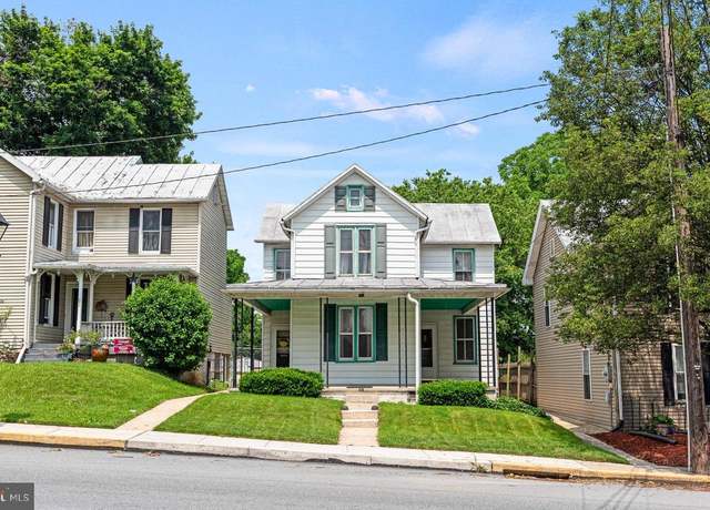 Property at 461 E King St, Shippensburg, PA 17257, 3 beds, 1.5 baths