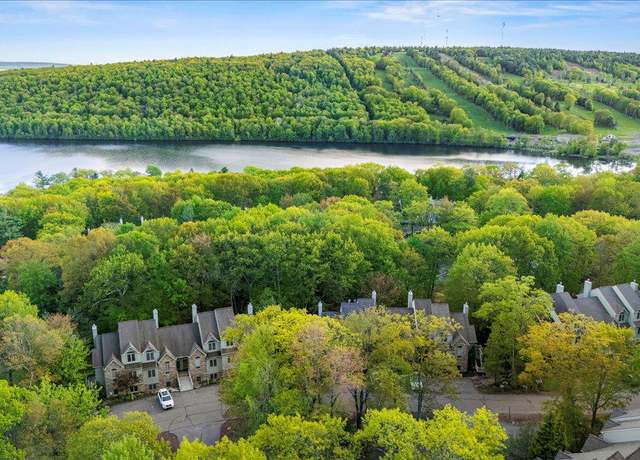 Property at 42 Mountainwoods Dr, Lake Harmony, PA 18624, 5 beds, 3.5 baths