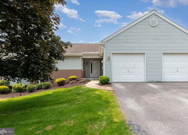 Property at 1078 Birch Knoll Dr, Harrisburg, PA 17111, 2 beds, 2 baths