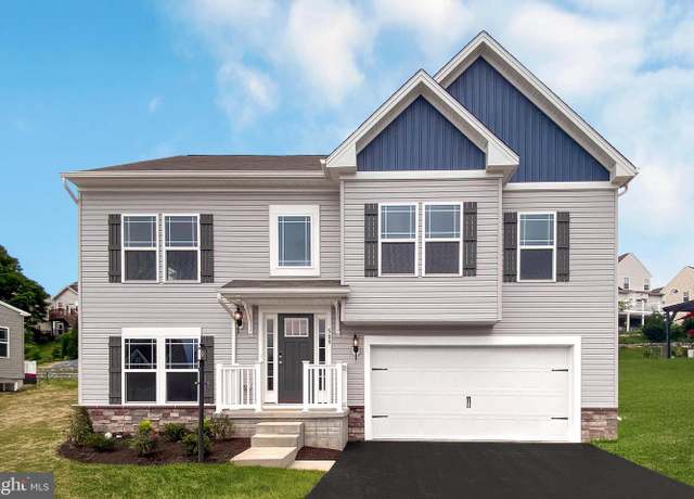 Property at 509 Evangeline Dr, Waynesboro, PA 17268, 3 beds, 2 baths