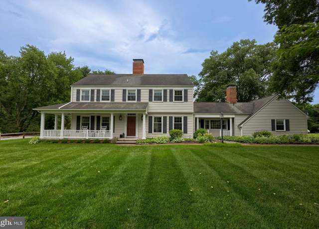 Property at 1228 Hunsicker Rd, Lancaster, PA 17601, 4 beds, 2.5 baths