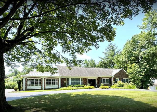 Property at 1017 Walsh Ln, Penn Valley, PA 19072, 4 beds, 3.5 baths