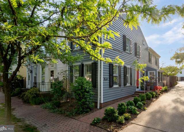 Property at 309 S Columbus St, Alexandria, VA 22314, 2 beds, 1.5 baths