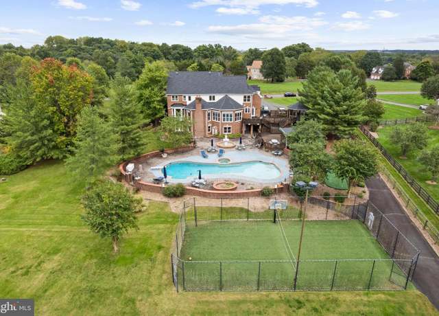 Property at 5340 Chandley Farm Cir, Centreville, VA 20120, 6 beds, 4.5 baths