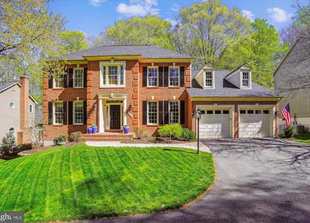 Property at 9716 Braided Mane Ct, Fairfax Station, VA 22039, 5 beds, 4.5 baths
