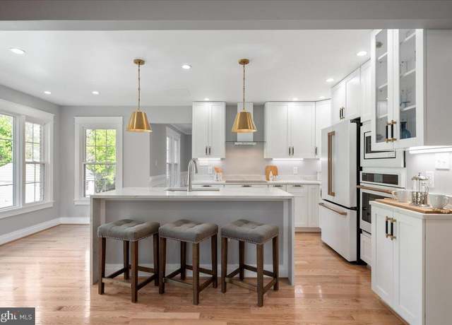 Property at 4122 Ferry Landing Rd, Alexandria, VA 22309, 5 beds, 5 baths