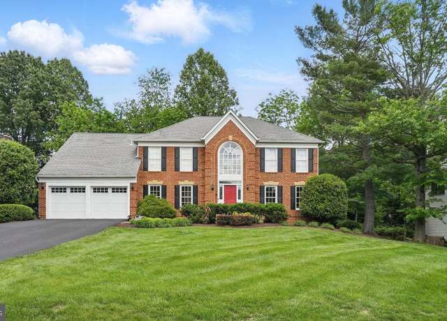 Property at 1253 Rowland Dr, Herndon, VA 20170, 5 beds, 3.5 baths