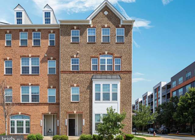 Property at 13730 Atlantis St Unit 7M, Herndon, VA 20171, 3 beds, 2.5 baths