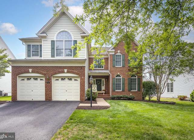 Property at 5510 Hillsman Farm Ln, Haymarket, VA 20169, 4 beds, 4.5 baths
