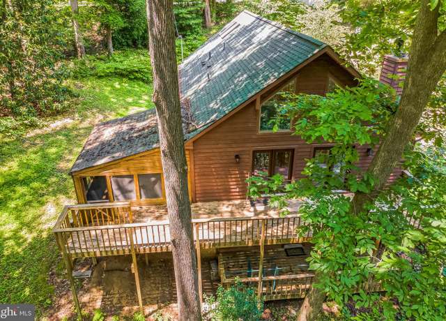 Property at 100 Aquia Creek Rd, Stafford, VA 22554, 3 beds, 3 baths