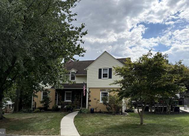 Property at 106 North Rd, Wilmington, DE 19809, 5 beds, 2.5 baths