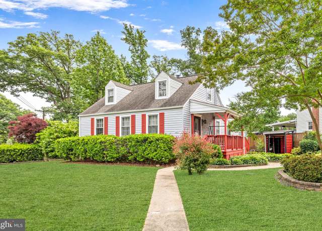 Property at 4117 71st Ave, Hyattsville, MD 20784, 3 beds, 2 baths