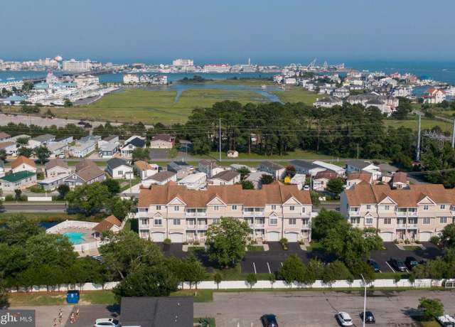 Property at 9823 Golf Course Rd #16, Ocean City, MD 21842, 3 beds, 3.5 baths