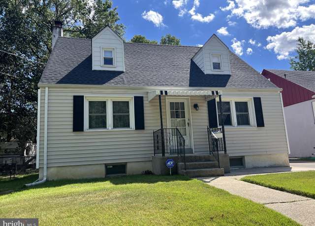 Property at 216 E Olive St, Westville, NJ 08093, 3 beds, 1.5 baths
