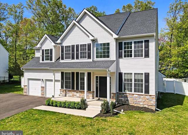 Property at 105 Woodbridge Ct, Sellersville, PA 18960, 4 beds, 2.5 baths