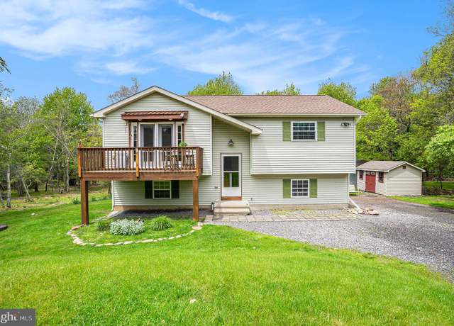Property at 13 Denise Ct, Albrightsville, PA 18210, 4 beds, 1.5 baths