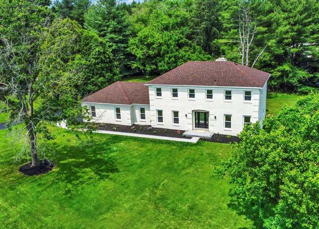 Property at 1054 Squires Dr, West Chester, PA 19382, 4 beds, 2.5 baths