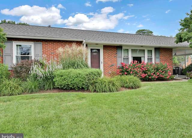 Property at 415 Redwood Dr, Lancaster, PA 17603, 2 beds, 1 bath