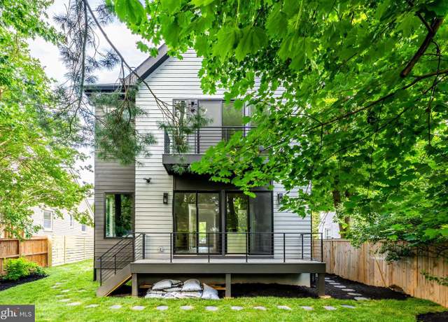 Property at 824 N Edison St, Arlington, VA 22205, 5 beds, 4.5 baths