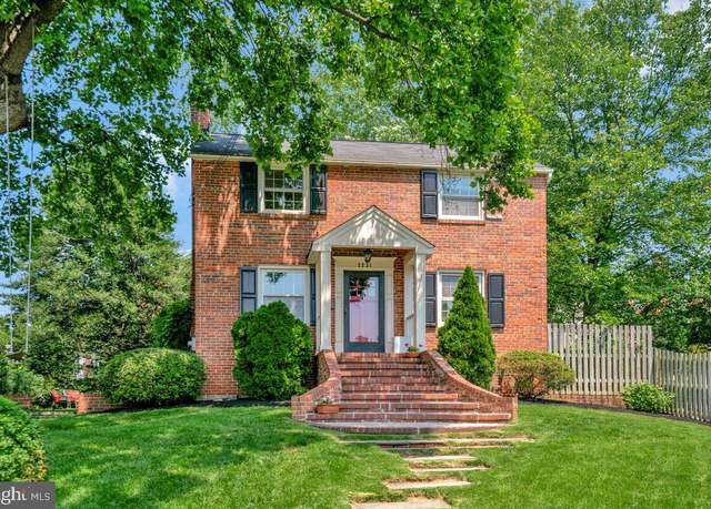 Property at 2231 N Illinois St, Arlington, VA 22205, 3 beds, 2 baths