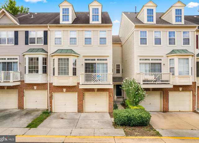 Property at 46357 Pryor Sq, Sterling, VA 20165, 2 beds, 2 baths