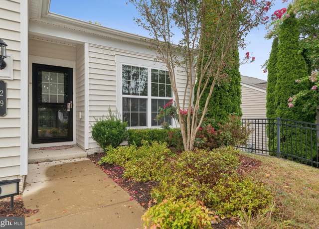 Property at 29 Ludington Ln, Fredericksburg, VA 22406, 2 beds, 2 baths