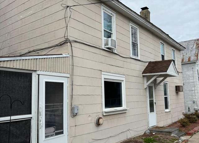 Property at 27 W David St, Frederica, DE 19946, 4 beds, 2 baths