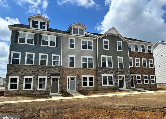 Property at 10660 Roundstone Ln, White Plains, MD 20695, 3 beds, 3 baths