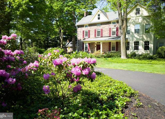 Property at 1561 Dolington Rd, Yardley, PA 19067, 6 beds, 3.5 baths