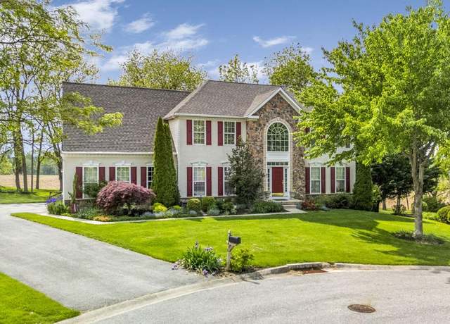 Property at 430 Dartmouth Ln, West Grove, PA 19390, 4 beds, 3 baths