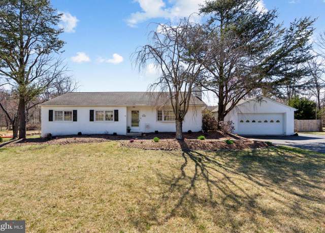 Property at 1510 Middletown Rd, Glen Mills, PA 19342, 4 beds, 2.5 baths