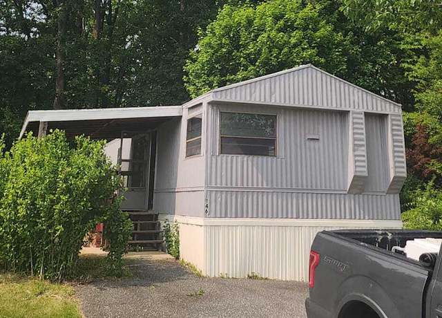 Property at 146 Mountain Vlg, Macungie, PA 18062, 3 beds, 1 bath